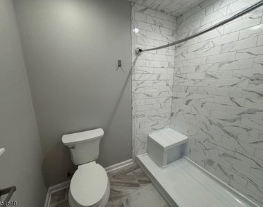 800 Drake Ave - Photo Thumbnail 13