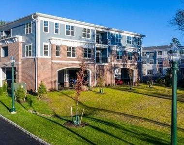 663 Springfield Ave - Photo Thumbnail 1