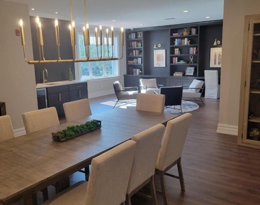 663 Springfield Ave - Photo Thumbnail 6