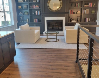 663 Springfield Ave - Photo Thumbnail 4