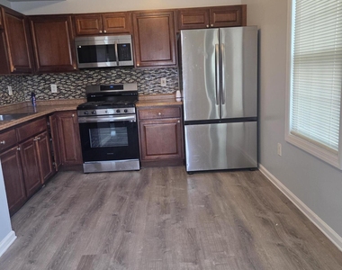 66 Center Avenue - Photo Thumbnail 2