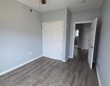 66 Center Avenue - Photo Thumbnail 15