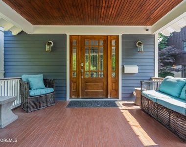 1318 Locust Drive - Photo Thumbnail 8
