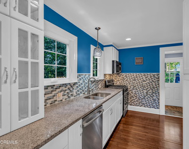 1318 Locust Drive - Photo Thumbnail 15