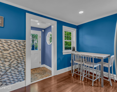 1318 Locust Drive - Photo Thumbnail 18