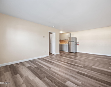 175 Buckelew Avenue - Photo Thumbnail 9