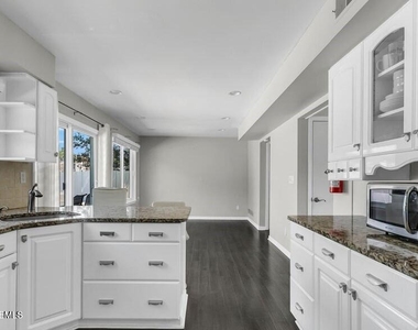 960 Green Hill Boulevard - Photo Thumbnail 30