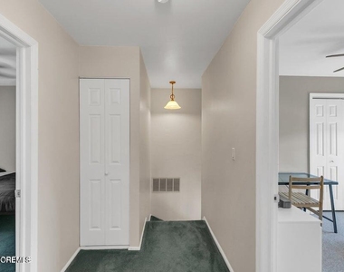 960 Green Hill Boulevard - Photo Thumbnail 13
