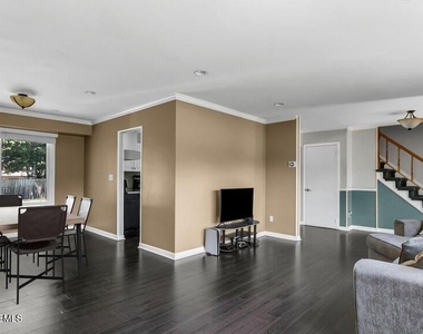 960 Green Hill Boulevard - Photo Thumbnail 44