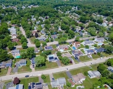 960 Green Hill Boulevard - Photo Thumbnail 37
