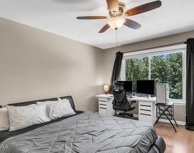 960 Green Hill Boulevard - Photo Thumbnail 10