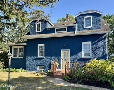 36 Bayberry Avenue - Photo Thumbnail 13