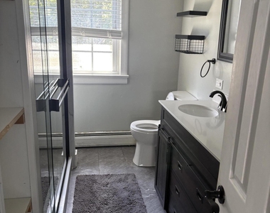 36 Bayberry Avenue - Photo Thumbnail 4