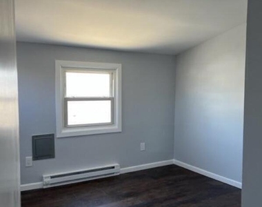 78 Manning Place - Photo Thumbnail 8