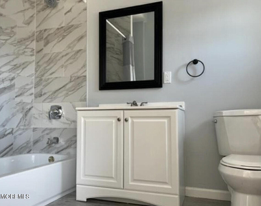 78 Manning Place - Photo Thumbnail 5