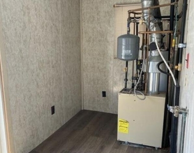78 Manning Place - Photo Thumbnail 10