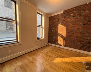 Avenue B - Photo Thumbnail 5