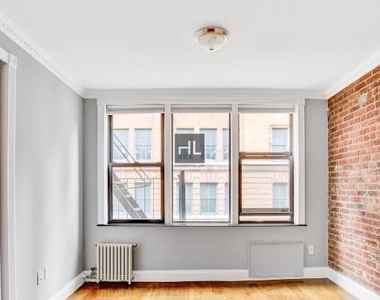 East 26th Street - Photo Thumbnail 3