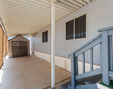 33412 N 223rd Drive - Photo Thumbnail 7