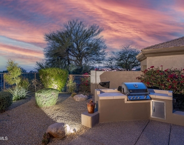 6183 E Evening Glow Drive - Photo Thumbnail 24