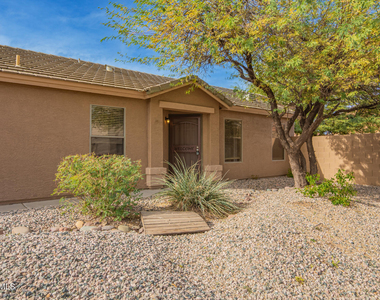 42346 W Sunland Drive - Photo Thumbnail 6