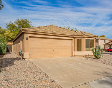 42346 W Sunland Drive - Photo Thumbnail 3