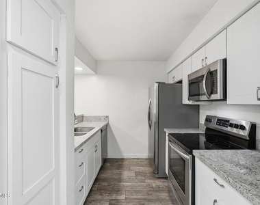 3314 N 68th Street - Photo Thumbnail 2