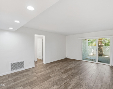 3314 N 68th Street - Photo Thumbnail 7