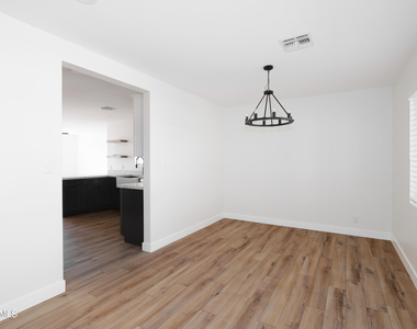 2309 N 82nd Street - Photo Thumbnail 9