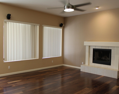5435 W Buffalo Street - Photo Thumbnail 5