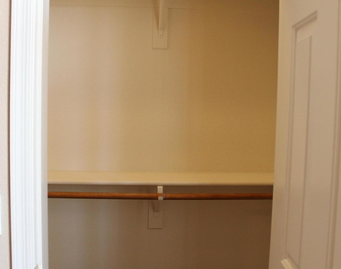 5435 W Buffalo Street - Photo Thumbnail 18