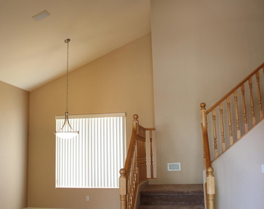 5435 W Buffalo Street - Photo Thumbnail 2