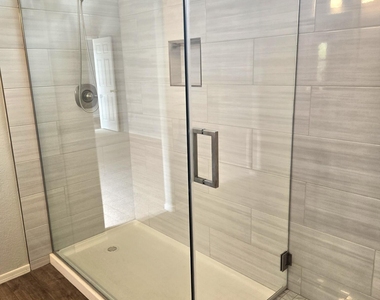 3525 W Twain Drive - Photo Thumbnail 8