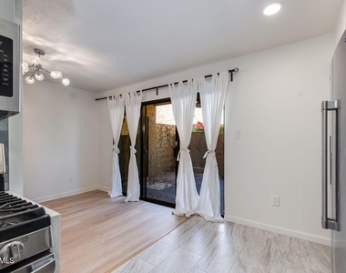 4950 N Miller Road - Photo Thumbnail 10