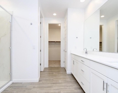 664 S Melvin Street - Photo Thumbnail 4