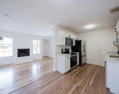 3511 E Baseline Road - Photo Thumbnail 7
