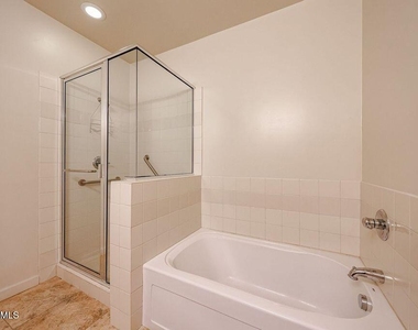 7291 N Scottsdale Road - Photo Thumbnail 24