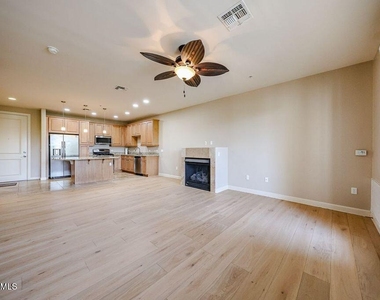 7291 N Scottsdale Road - Photo Thumbnail 15