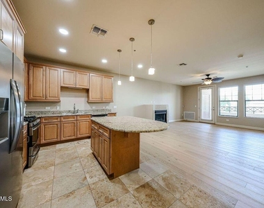 7291 N Scottsdale Road - Photo Thumbnail 6