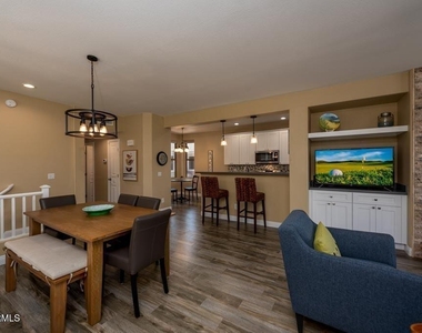 15221 N Clubgate Drive - Photo Thumbnail 2