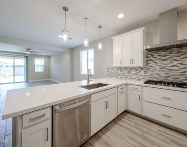 17333 W Pershing Street - Photo Thumbnail 3