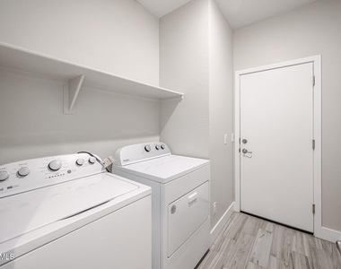 17333 W Pershing Street - Photo Thumbnail 14