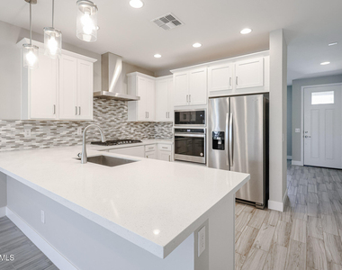 17333 W Pershing Street - Photo Thumbnail 2