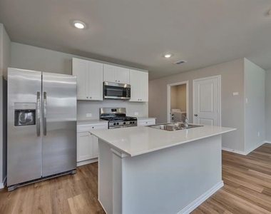 16756 Laguna Vista - Photo Thumbnail 18