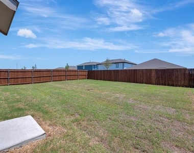 16756 Laguna Vista - Photo Thumbnail 27