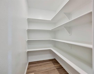 16756 Laguna Vista - Photo Thumbnail 19