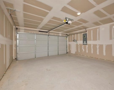 16756 Laguna Vista - Photo Thumbnail 14