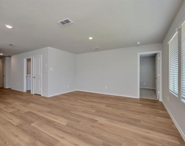 16756 Laguna Vista - Photo Thumbnail 23