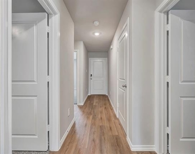 16756 Laguna Vista - Photo Thumbnail 13
