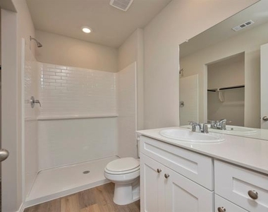16756 Laguna Vista - Photo Thumbnail 26